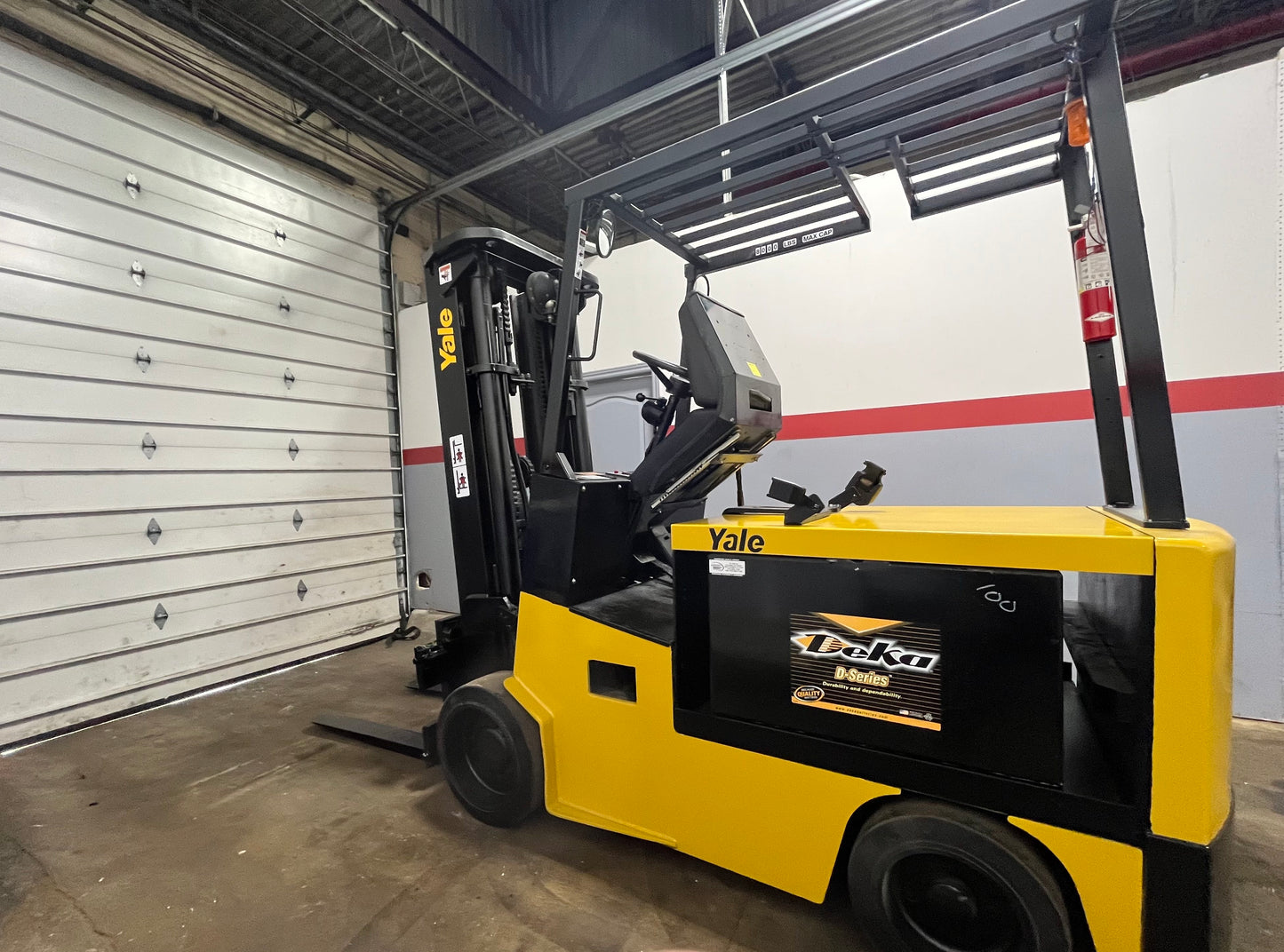 Yale 8000LBS Electric Forklift 3 stage new battery Certified
