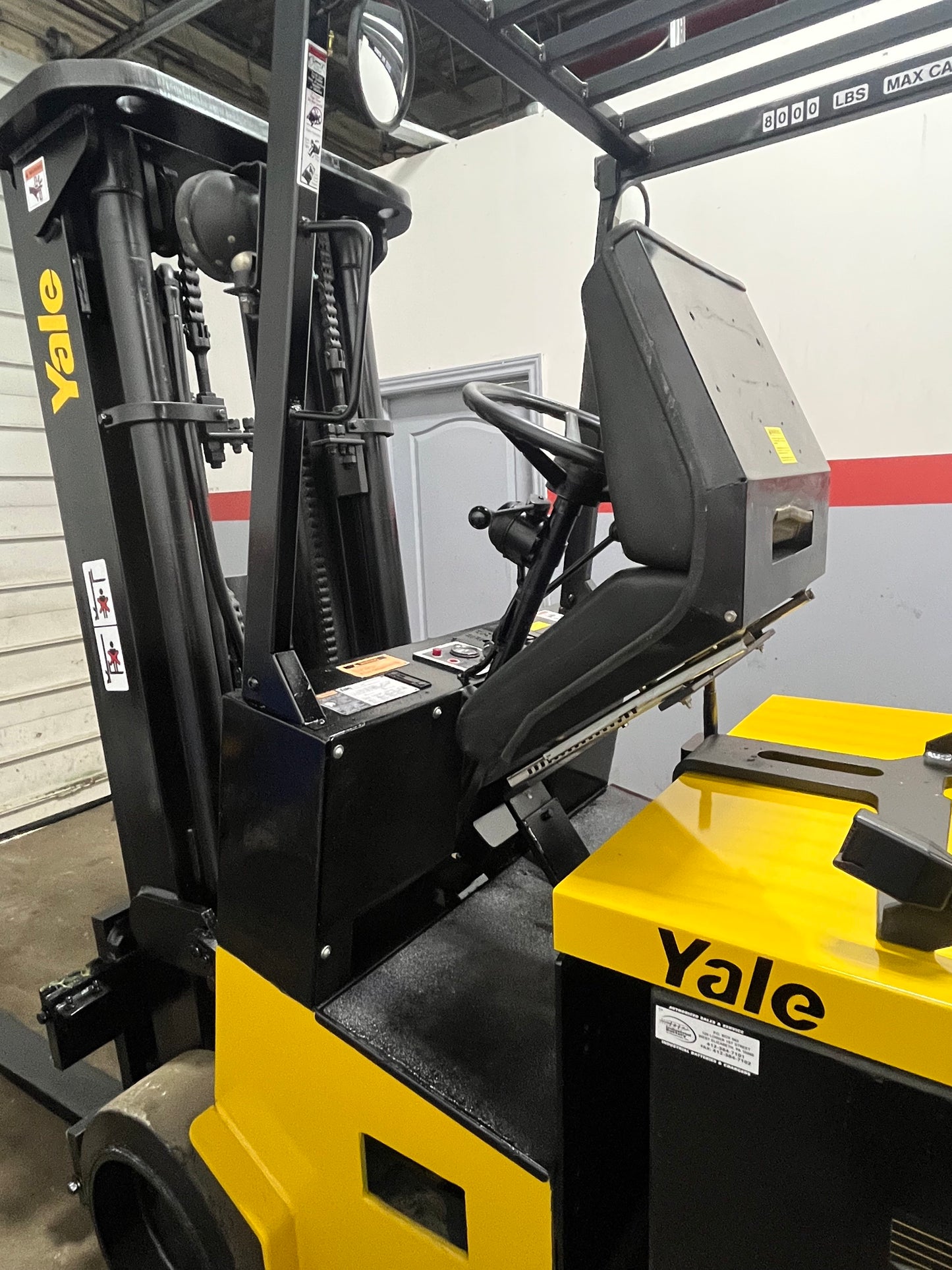 Yale 8000LBS Electric Forklift 3 stage new battery Certified