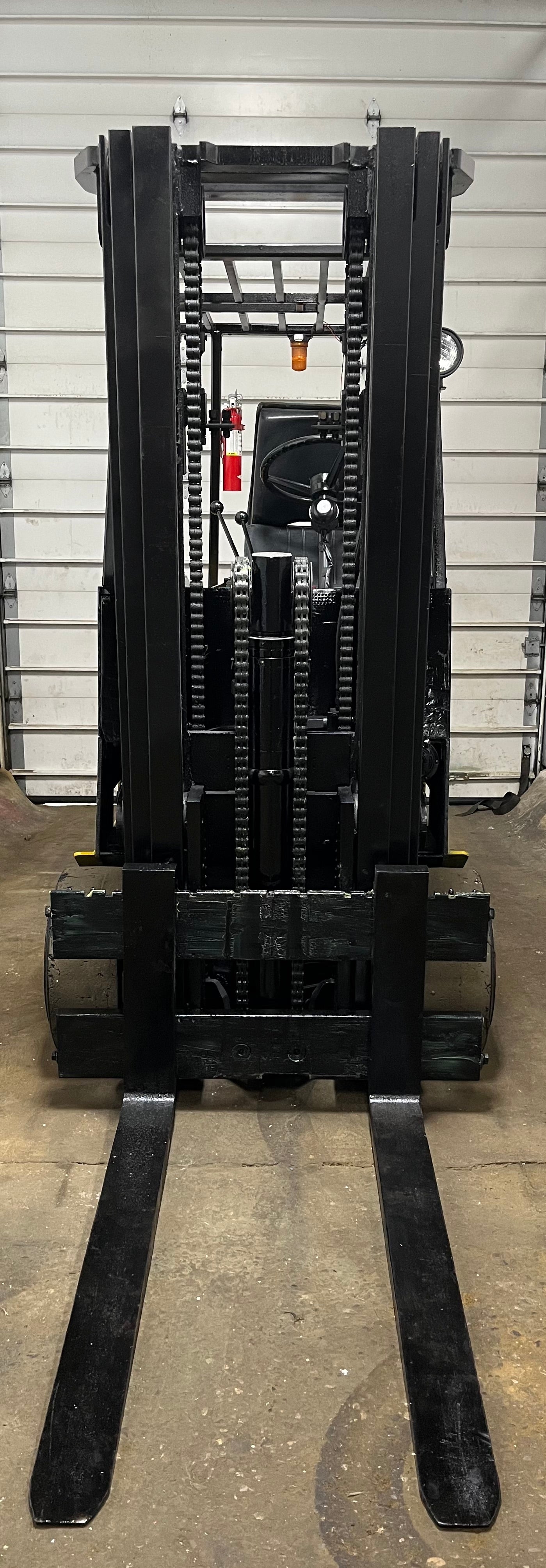Yale 8000LBS Electric Forklift 3 stage new battery Certified